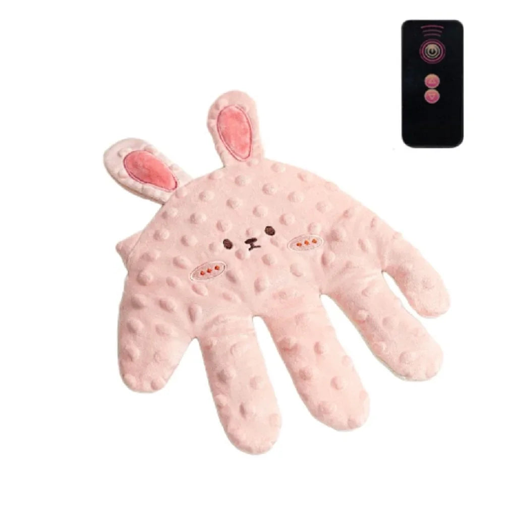 Ajude seu bebê a dormir com mais tranquilidade e conforto! O Travesseiro Calmante com Mãos Simuladoras foi desenvolvido para proporcionar uma sensação acolhedora, semelhante ao toque suave dos pais, auxiliando no relaxame